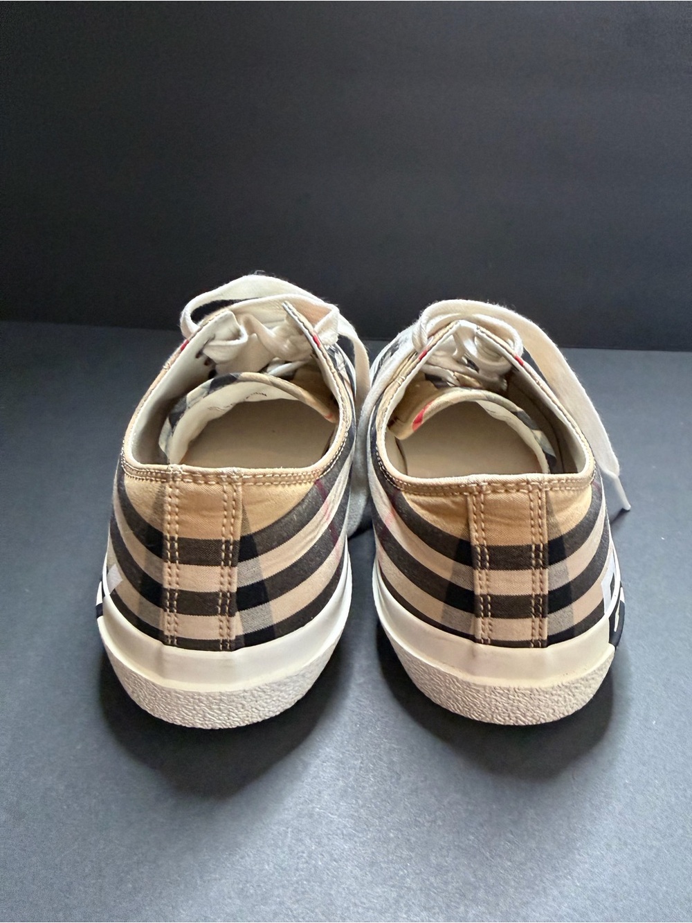 Burberry Logo Print Vintage Check Sneakers EU 38/US 7.5 Worn Once Womens - Picture 6 of 11